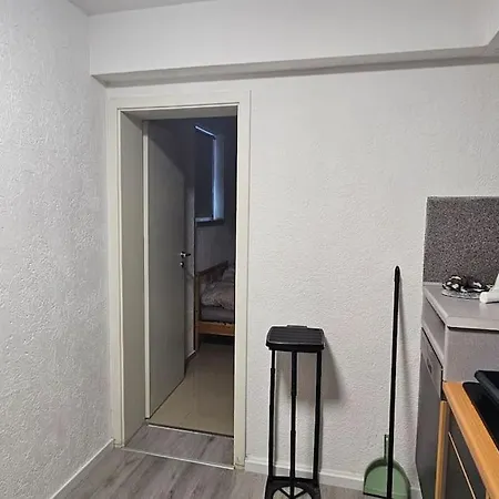 Renoviertes Ruhiges Gartenapartment Apartment Ketsch